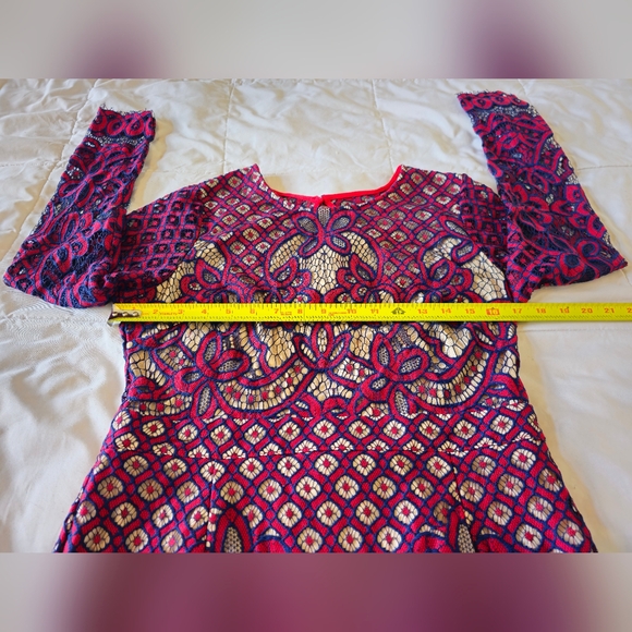 Boohoo stunning lacey long sleeved red & blue backless dress (Size 10) 💙👗🩷👗 - Picture 11 of 16